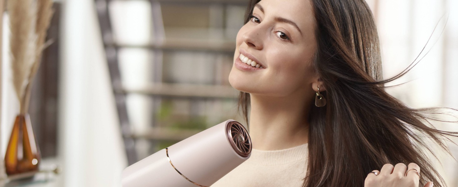 Фен для волосся Philips 5000 Series BHD530/00 з технологією ThermoShield, об'ємним дифузором та насадками-концентраторами 9 та 11 мм, колір перламутровий