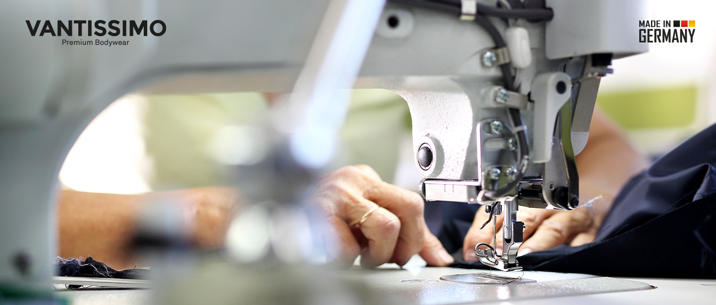 Чоловічі шкіряні лосини Vantissimo, виготовлені в Німеччині. Чорні лосини з ефектом лаку, облягаючі, з штучної шкіри. Модель Meggings Wetlook Leggings XXL