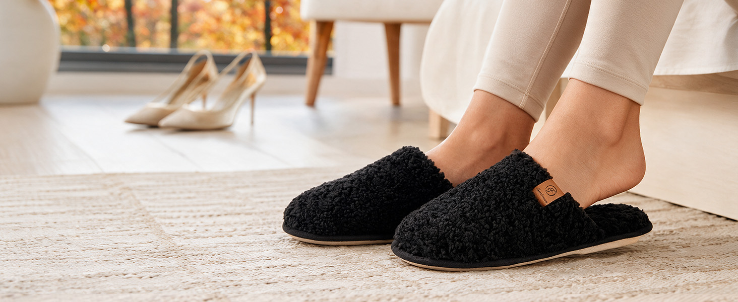 Жіночі домашні капці EverFoams з м'якого штучного альпака, білий кремовий колір, розмір 38/39 EU