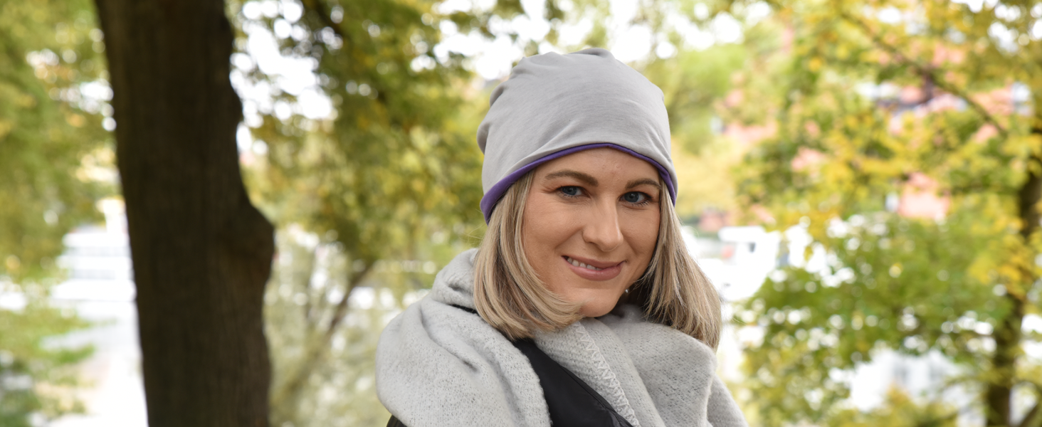 Жіноча шапка-біні styleBREAKER зі стразами та заклепками, синя меланж, Used Look, один розмір (до 59 см)