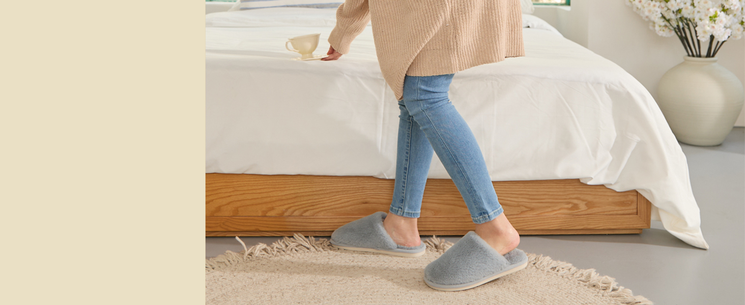 Зимові домашні капці Coswind унісекс з ефектом пам'яті (Memory Foam), теплі плюшеві тапочки з леопарним принтом, розмір 38.5/40 EU