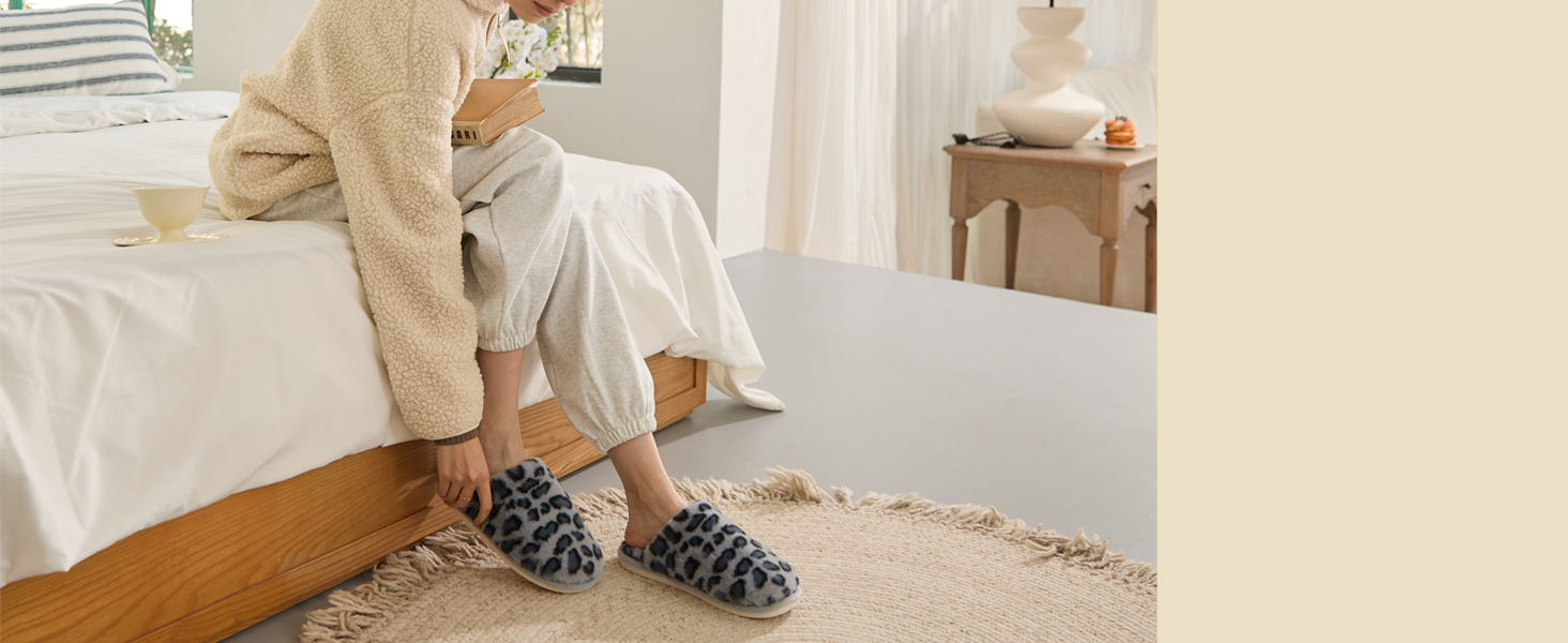 Зимові домашні капці Coswind унісекс з ефектом пам'яті (Memory Foam), теплі плюшеві тапочки з леопарним принтом, розмір 38.5/40 EU