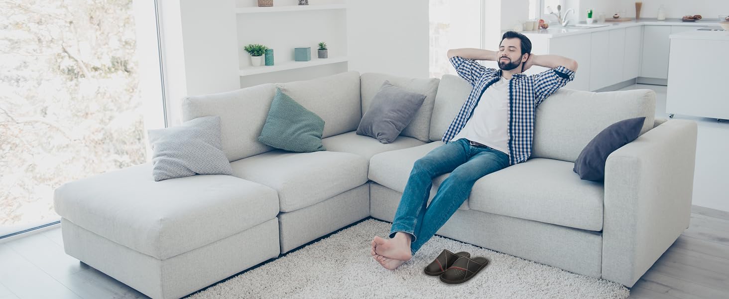 Чоловічі шкіряні капці BeComfy з натуральної шкіри, протиковзальна гумова підошва, анатомічна устілка, чорні, розмір 43 EU