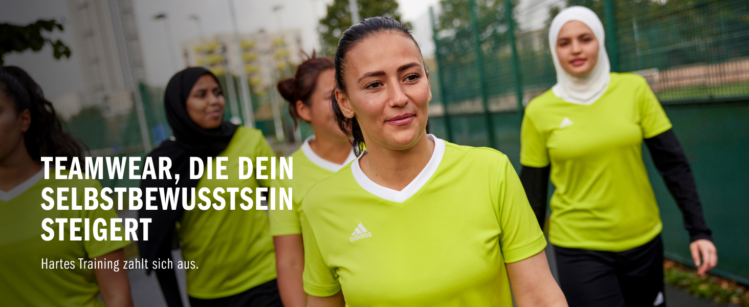 Чоловіча толстовка з капюшоном Adidas Entrada 22, чорна, розмір L